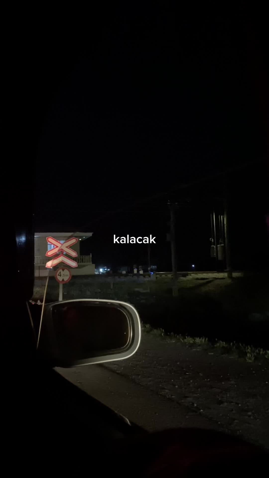 @𝓝𝓪𝔃.