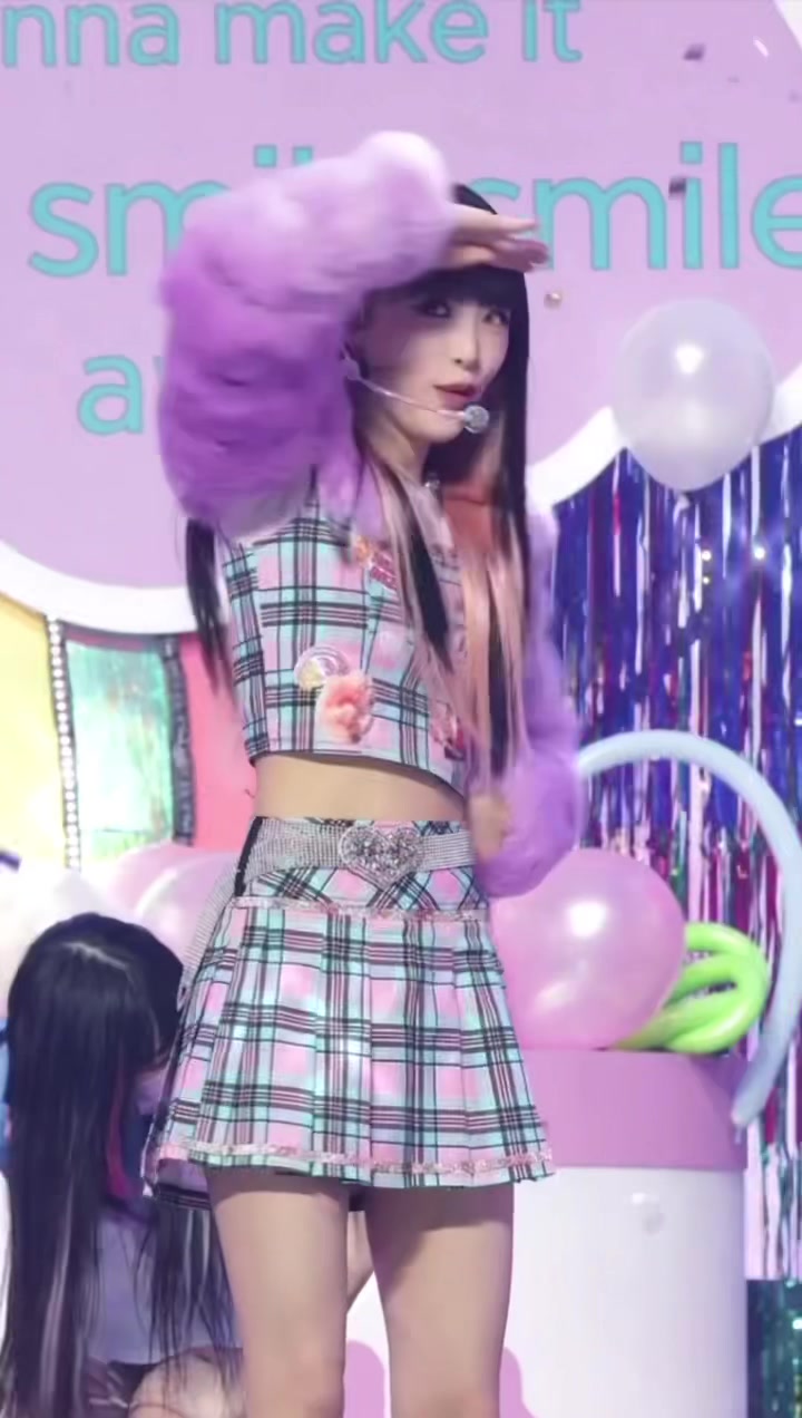 @🐰