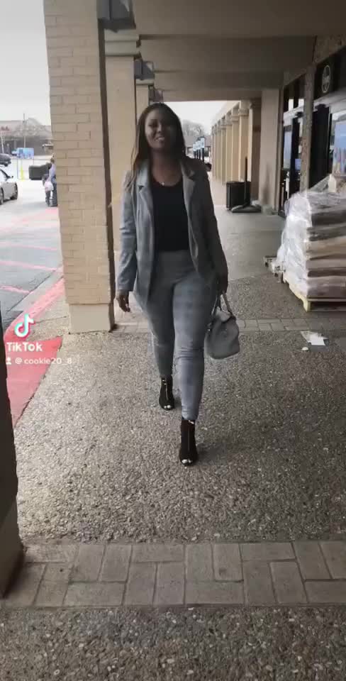 @Cookieboss33