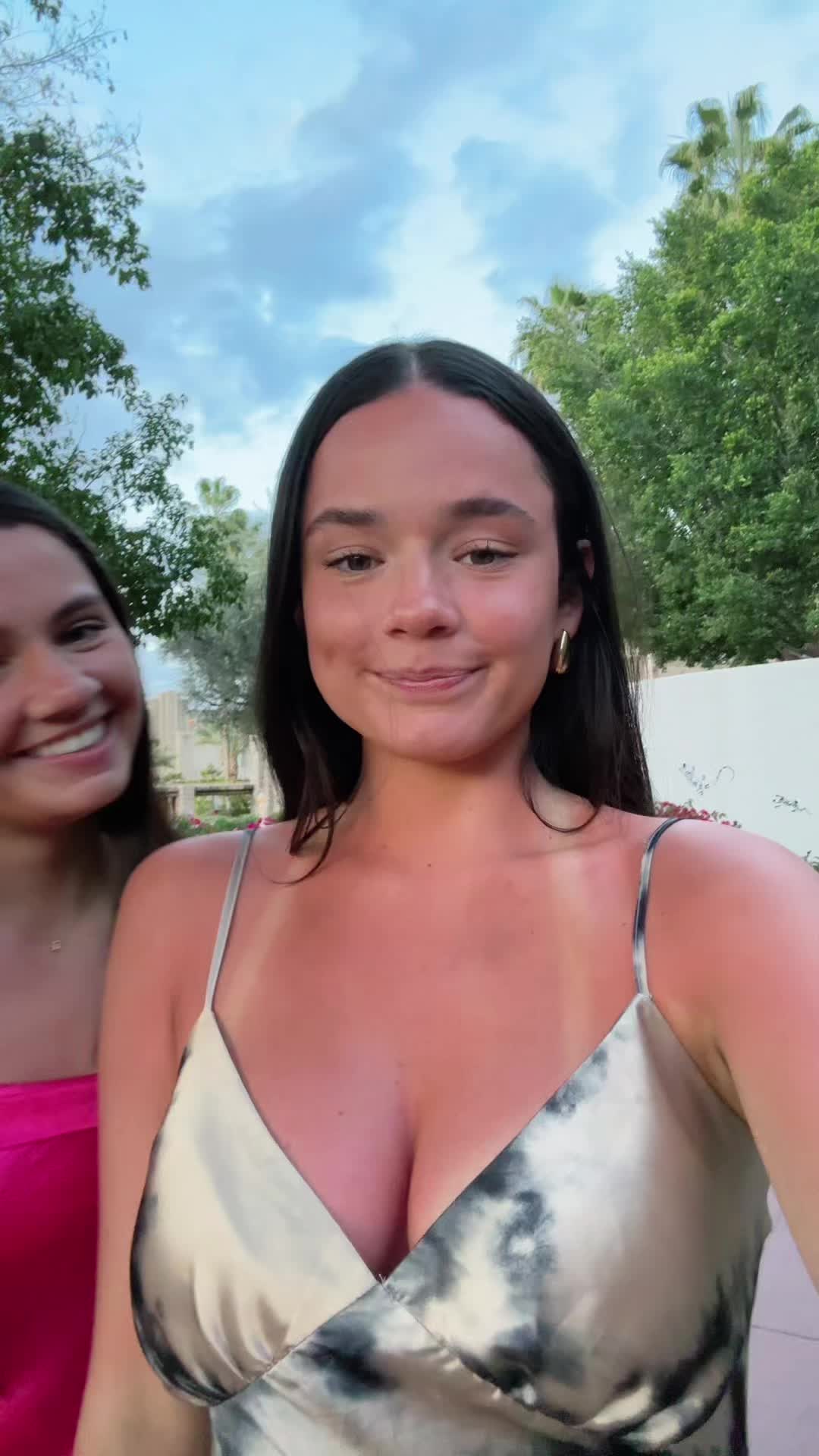@Ella