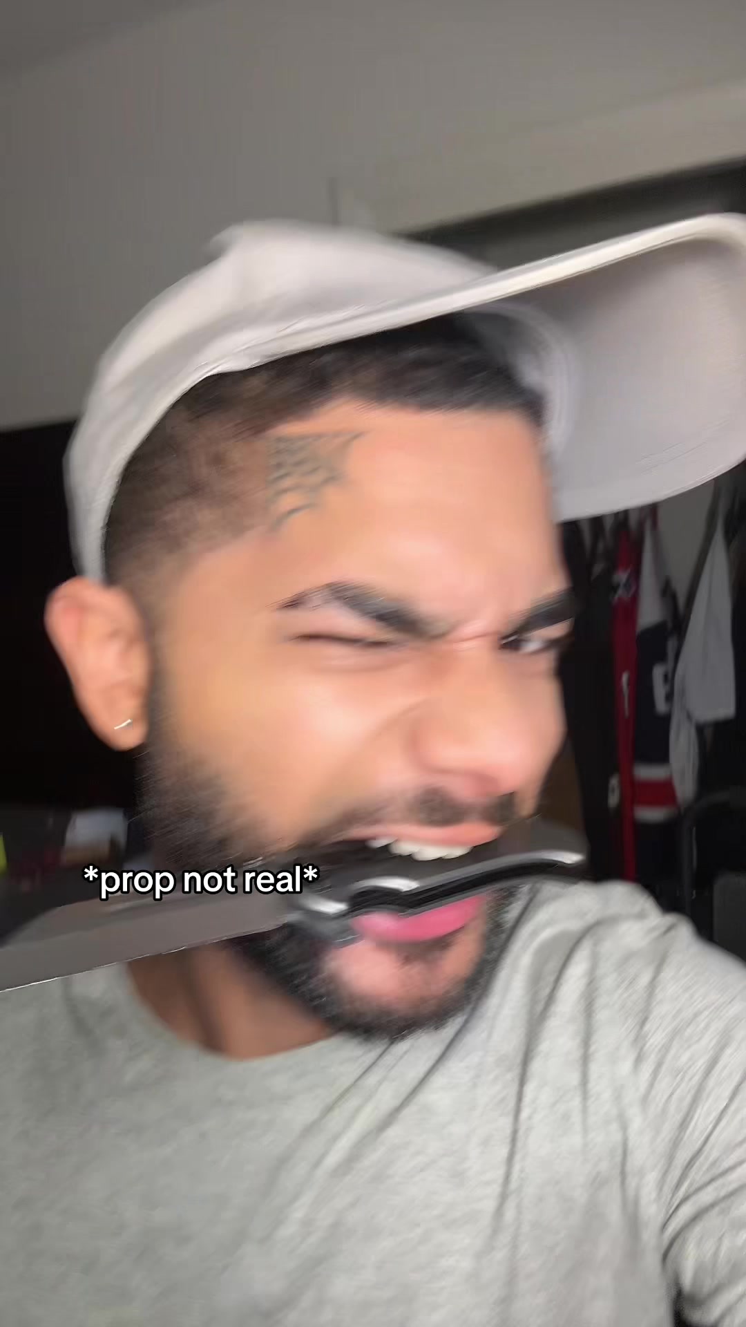 @V1hunnid