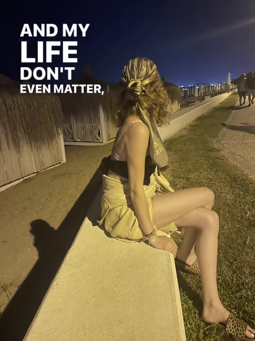 @𝑻