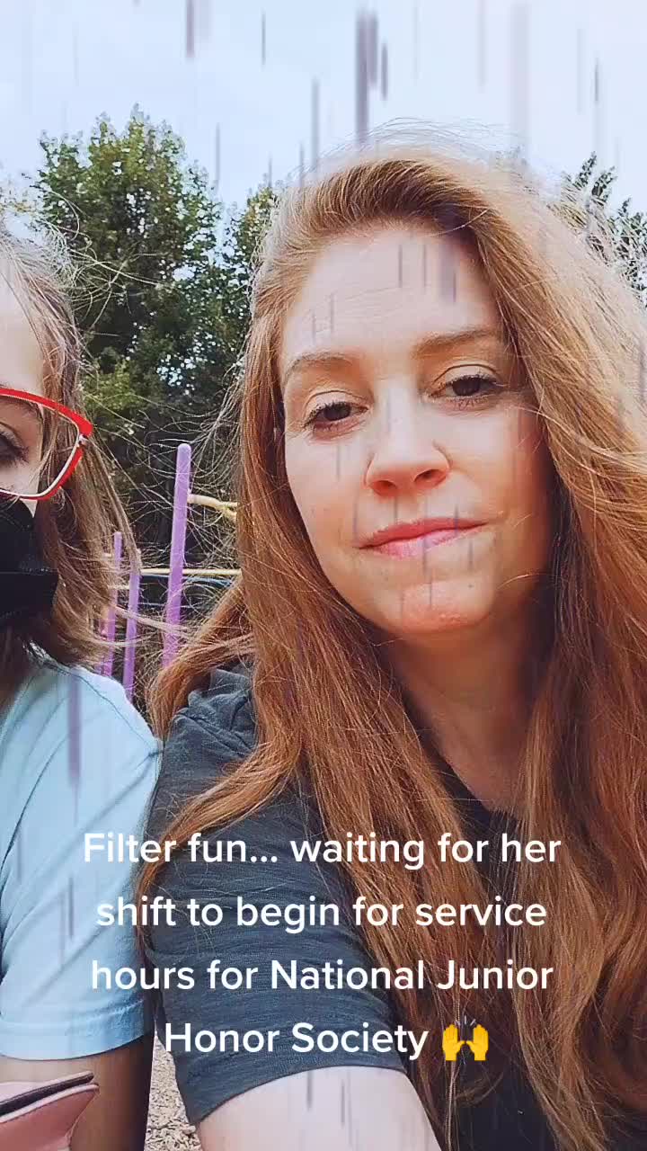 @Two Girls and a Reading Corner