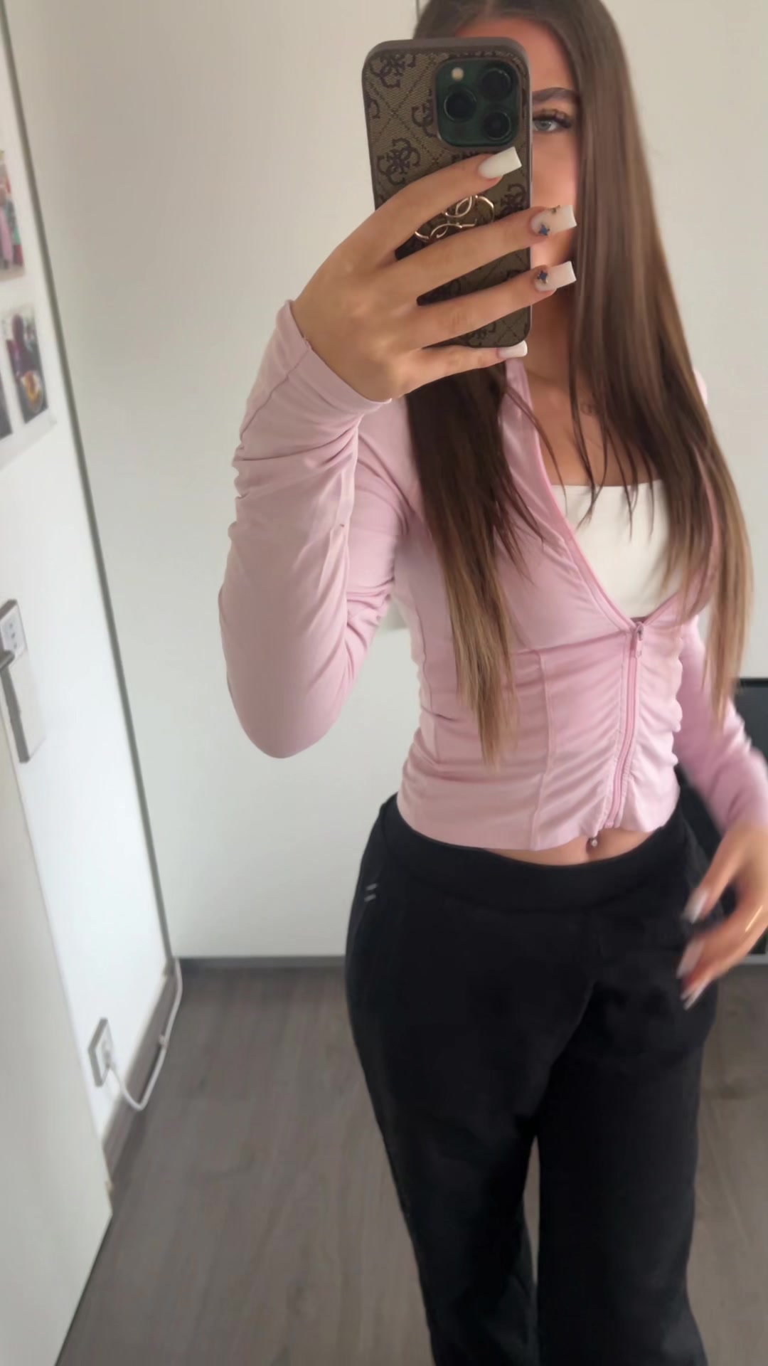 @𝒮