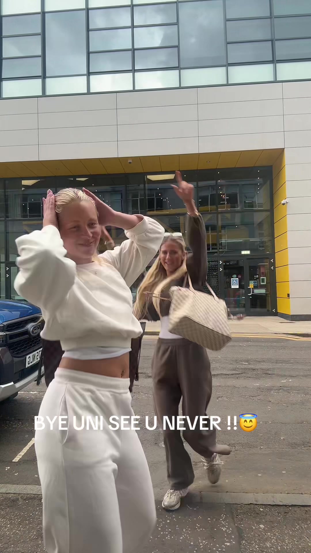 @Emily⭐️