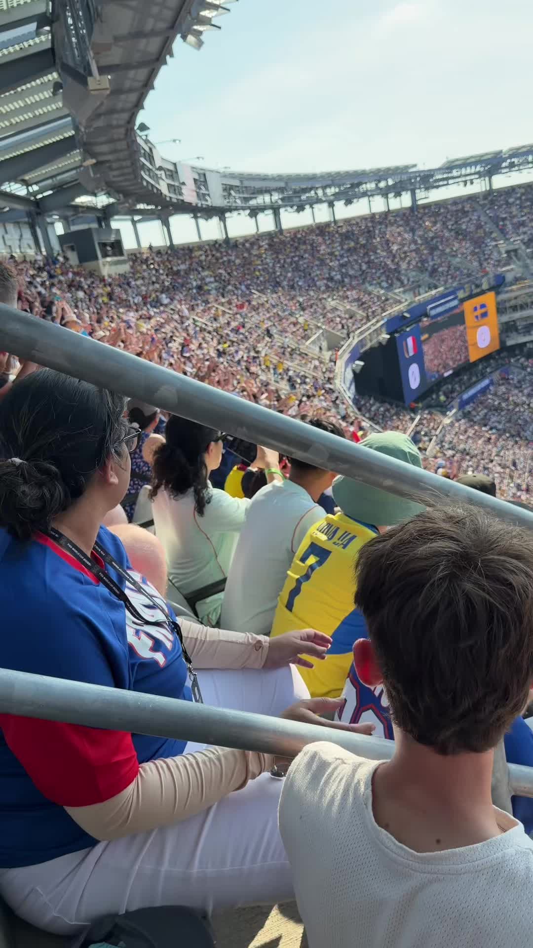 @Ch&agrave; L&oacute;t 🇻🇳🇺🇸