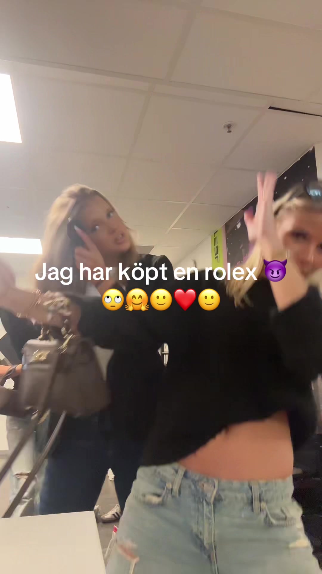 @junicrispychicken