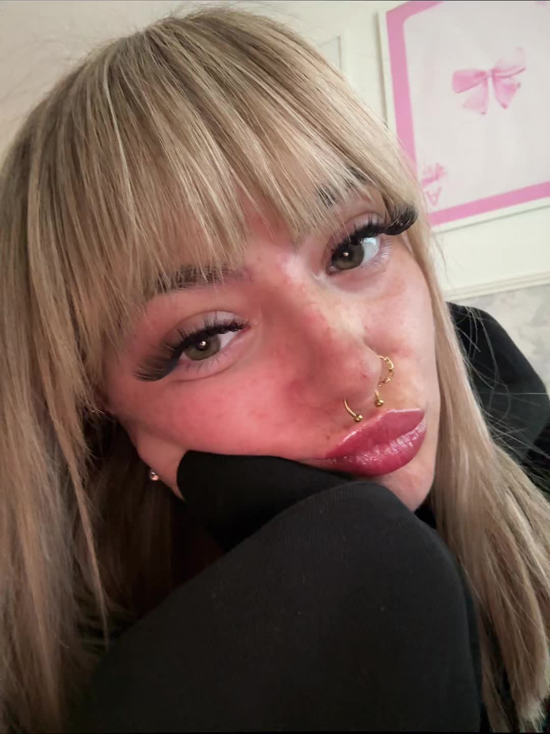 @btchesbrokenblondie 🩵