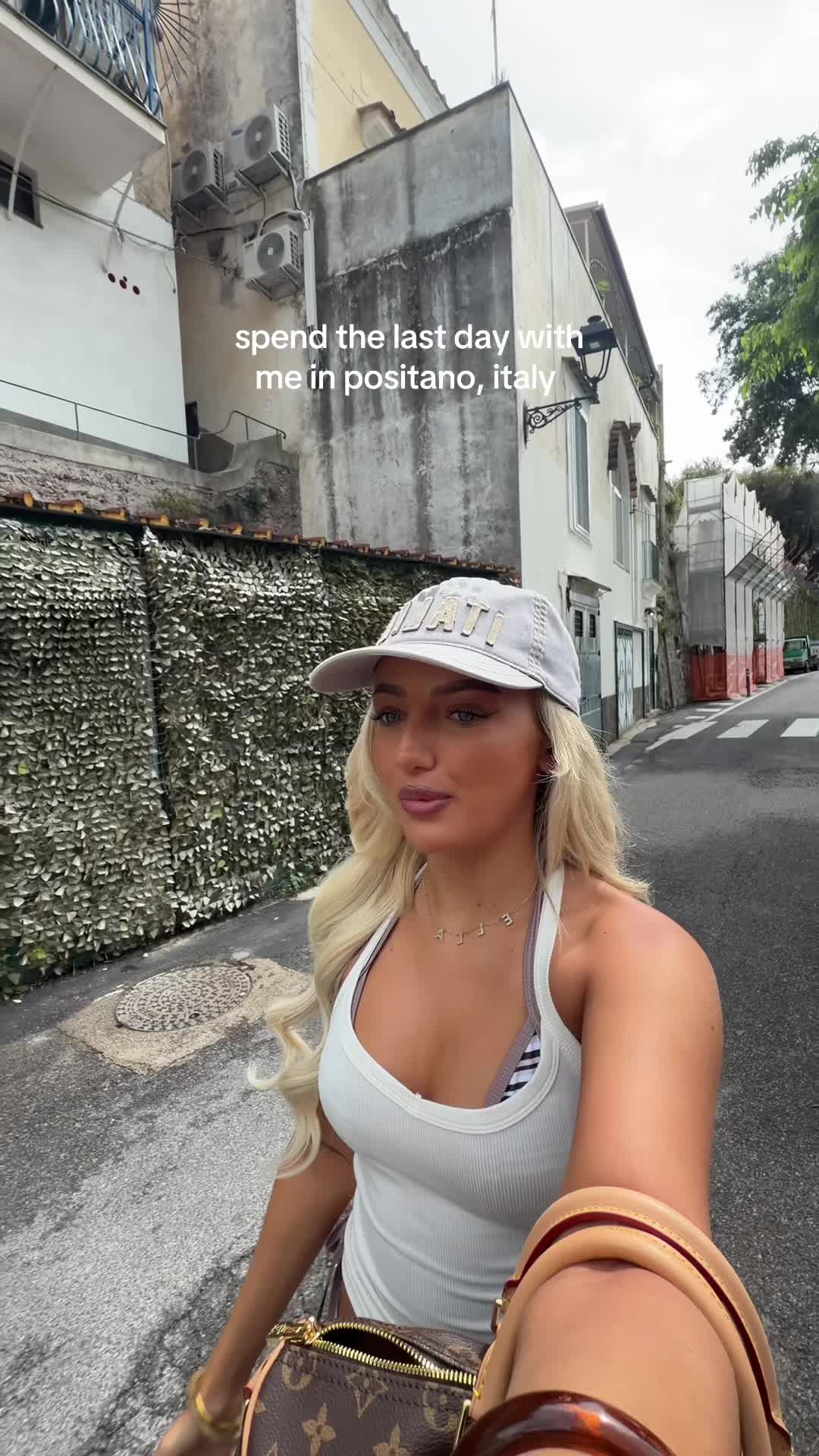 @ells🦋🦋🦋