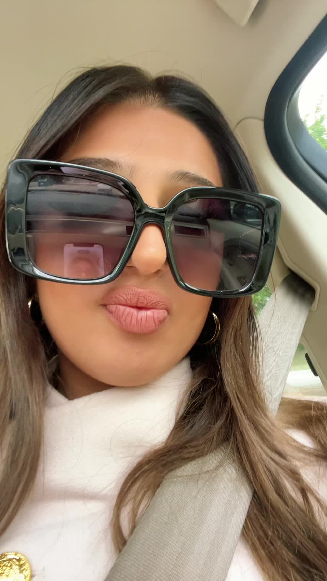 @Isabella