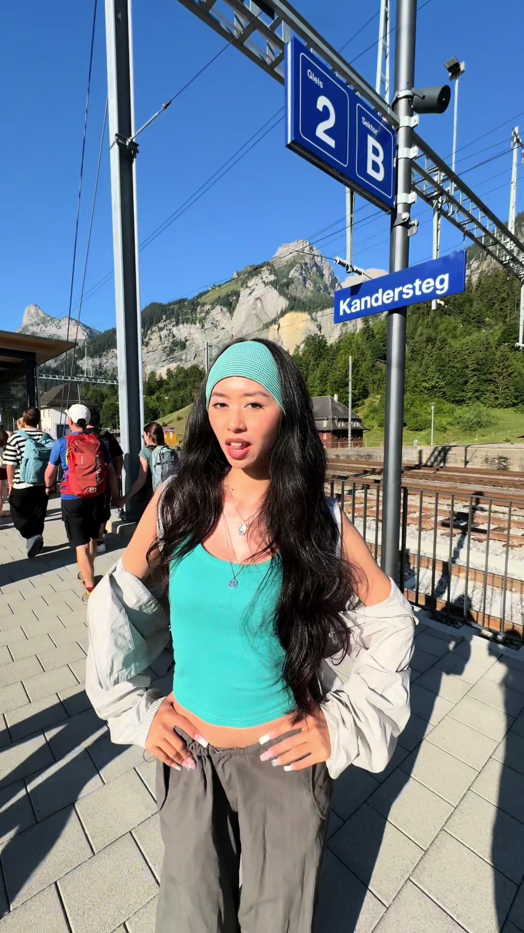 @annadinh1997