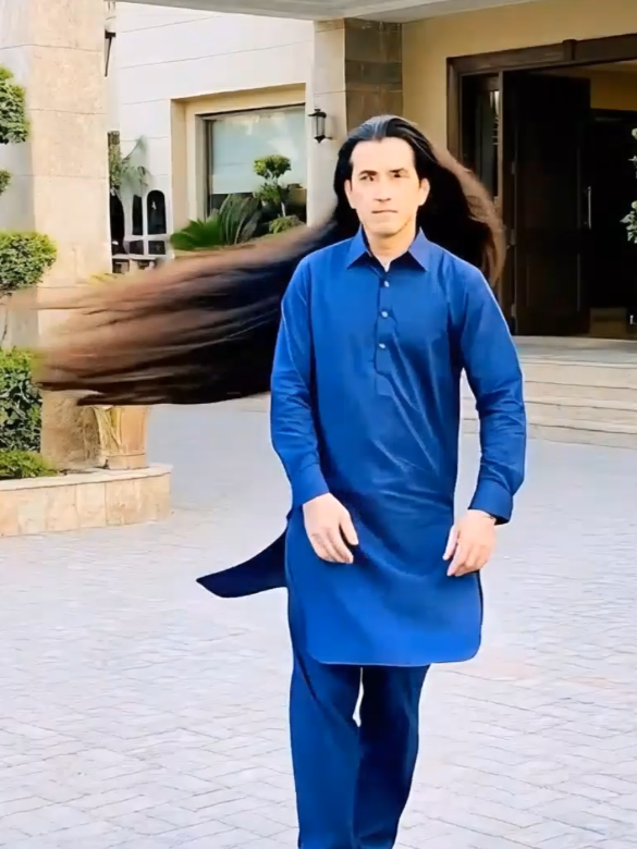 @zaraar Akbar