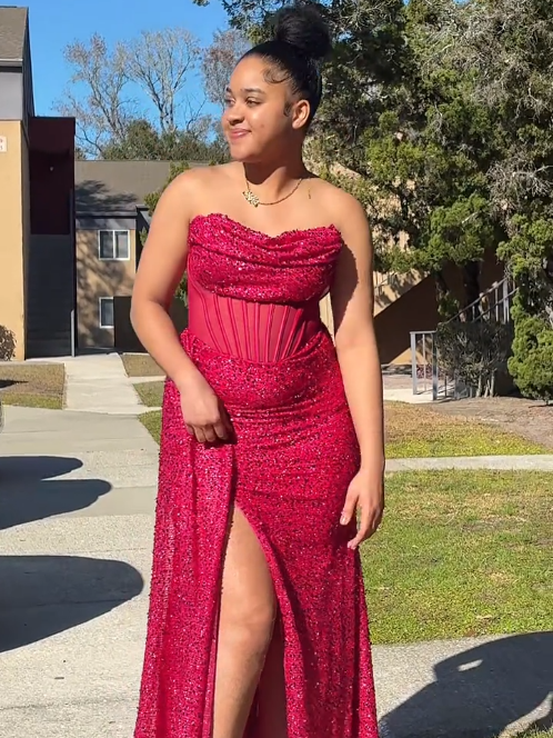 @Leila.cool