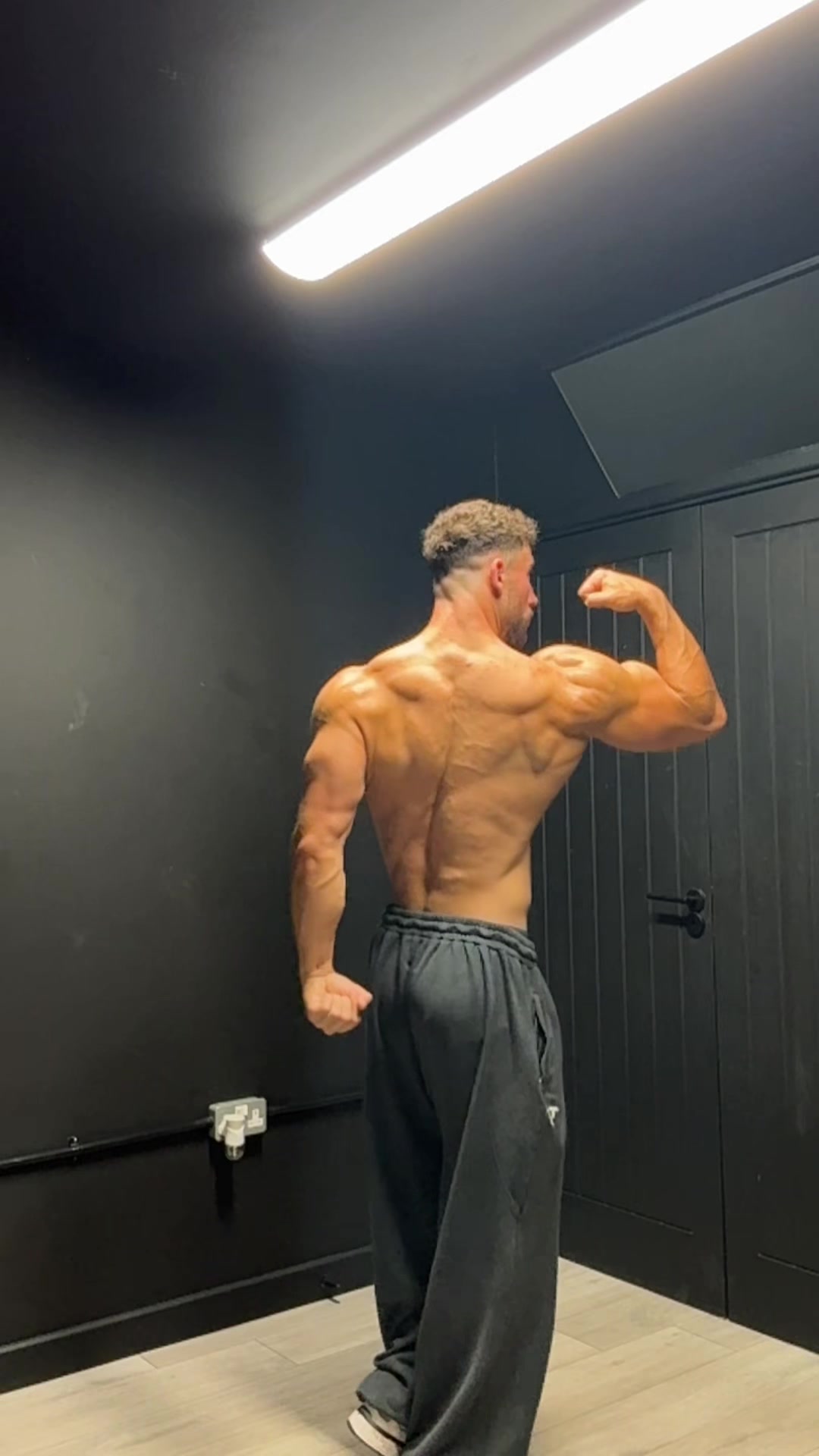@Phil Andrew 🦍