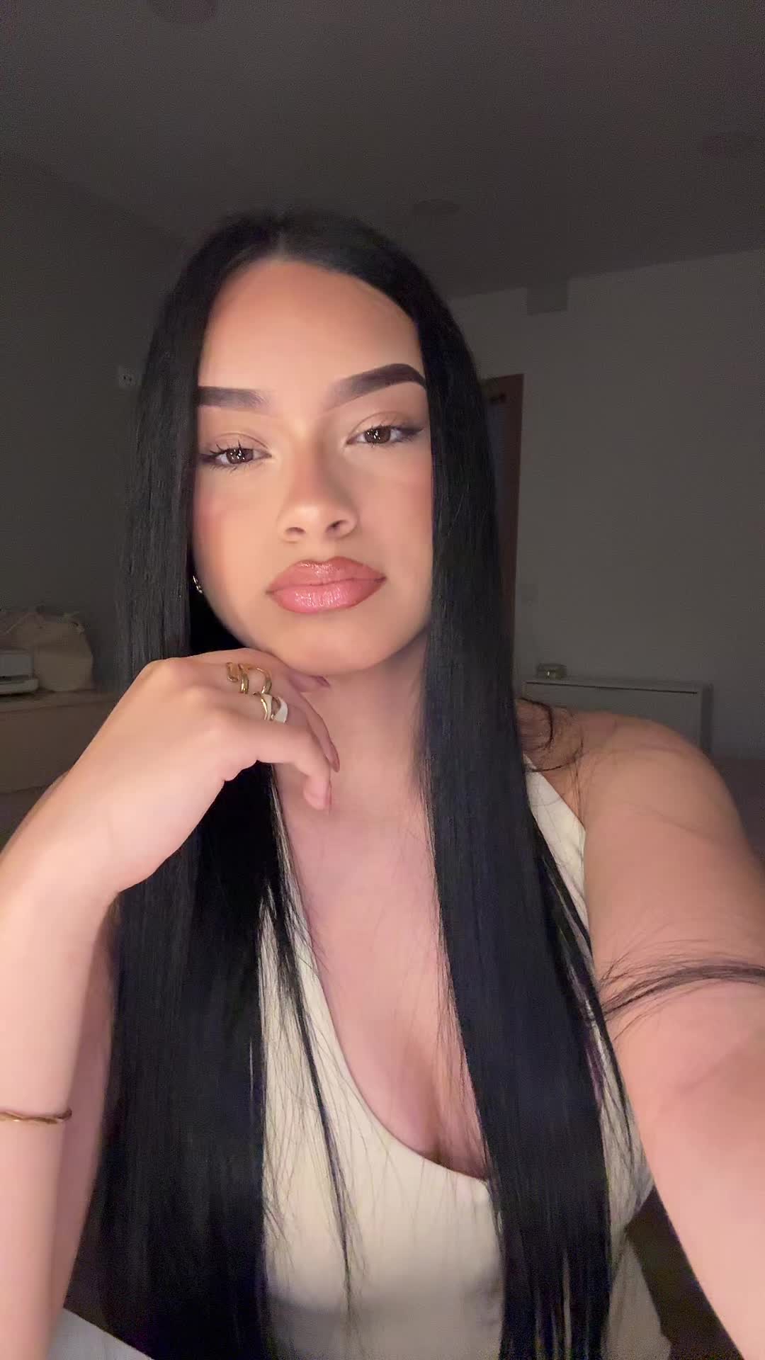 @𝒞ℯ𝓁𝒾𝓃ℯ💞