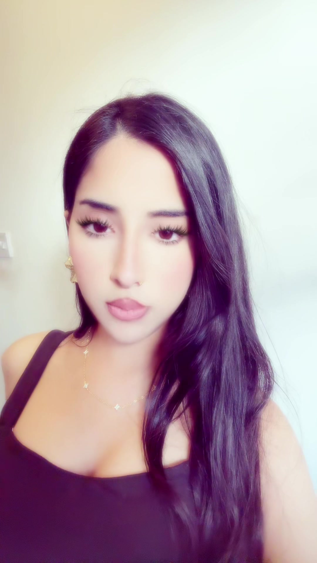 @anuxo_