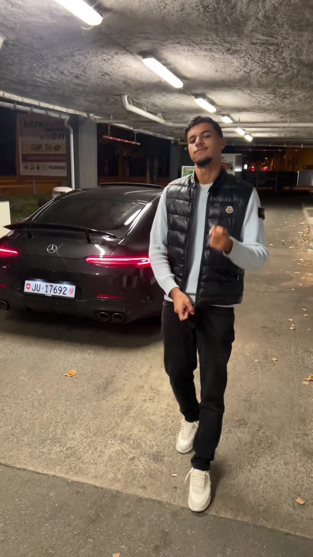 @LKM🏴