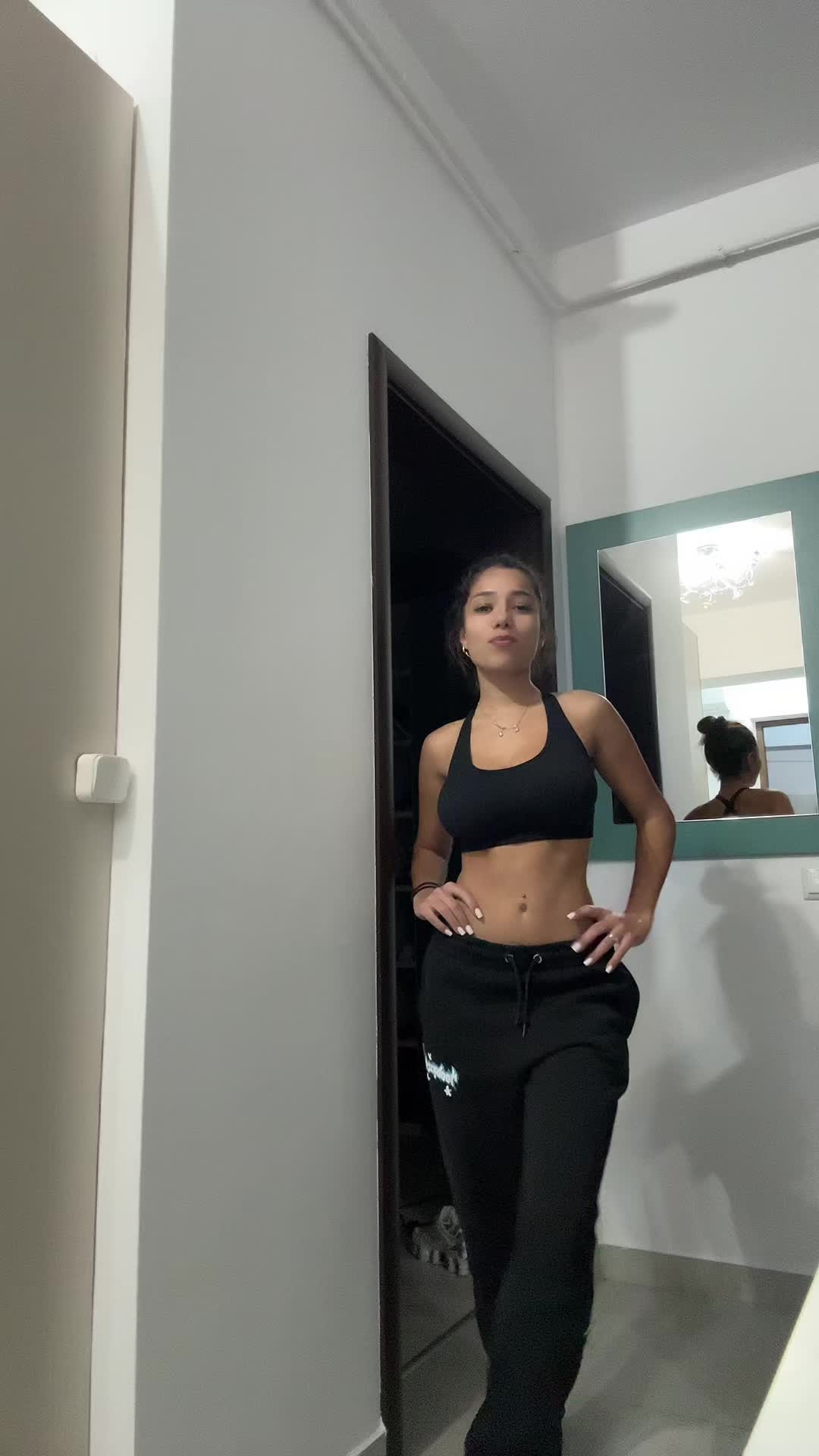 @steliaa