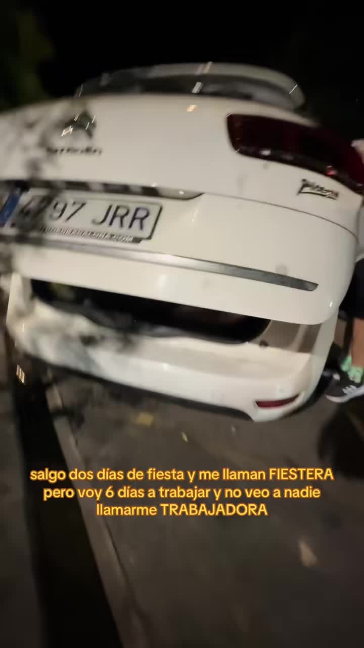 @Cl&agrave;udia