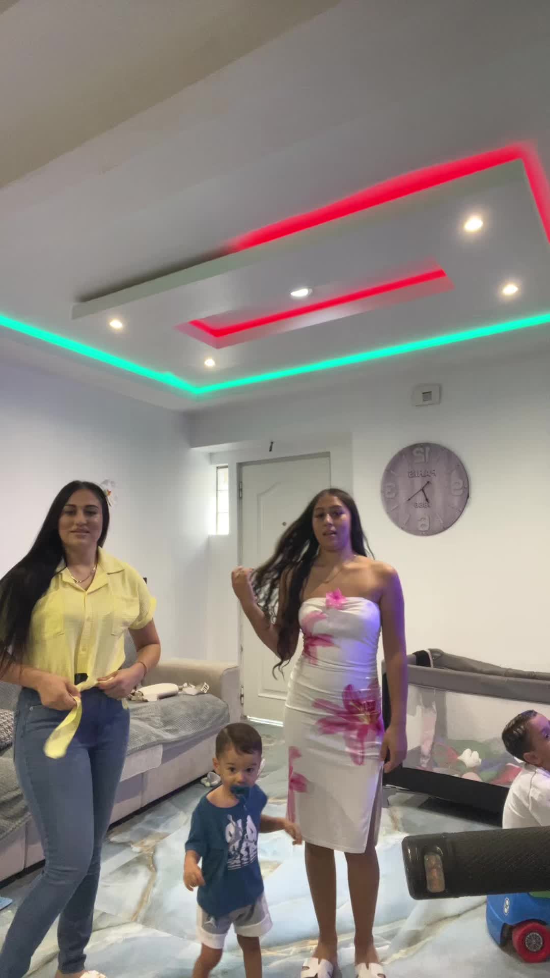 @Elisa de Salva