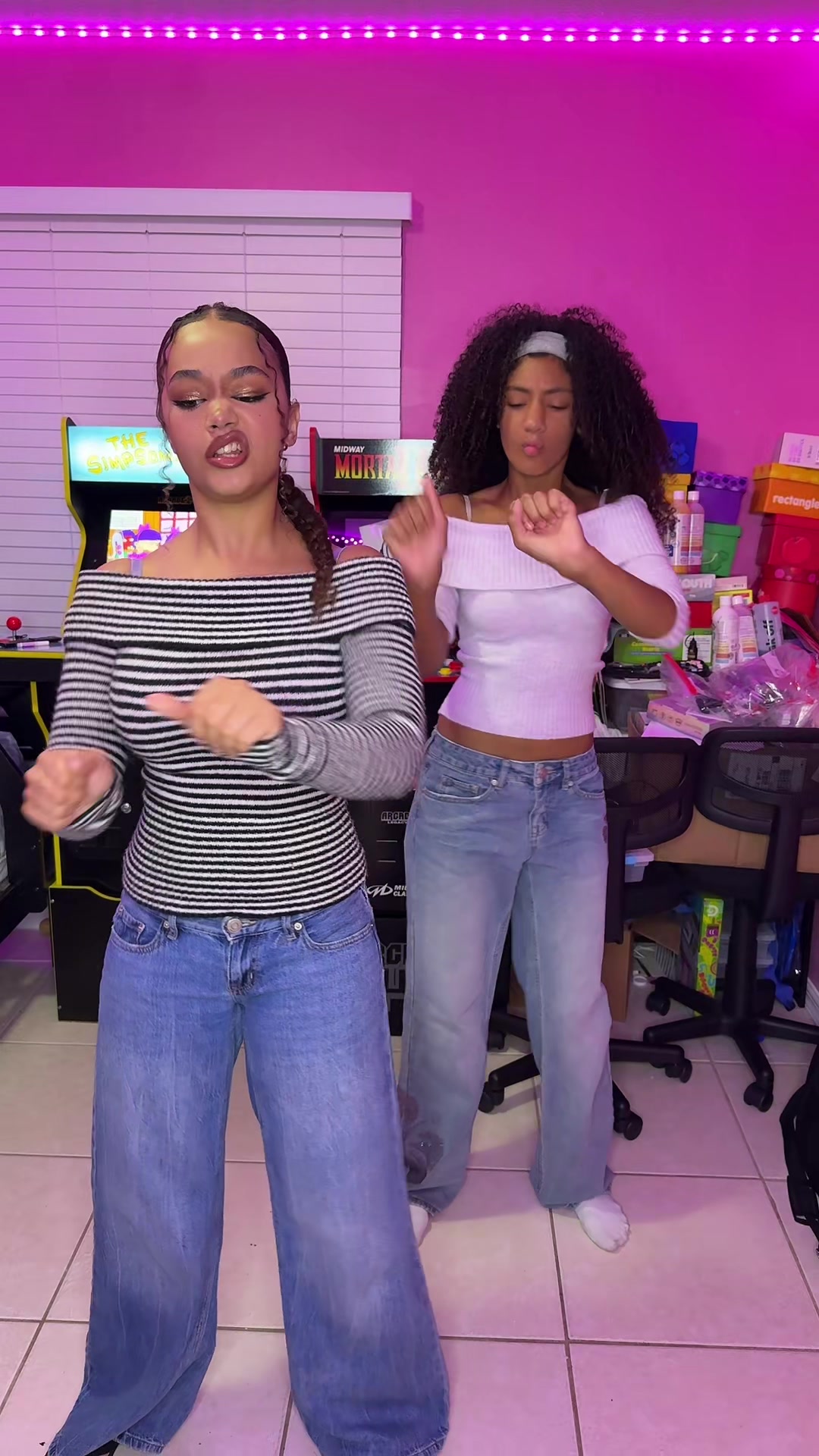 @DemDaddysGirls4