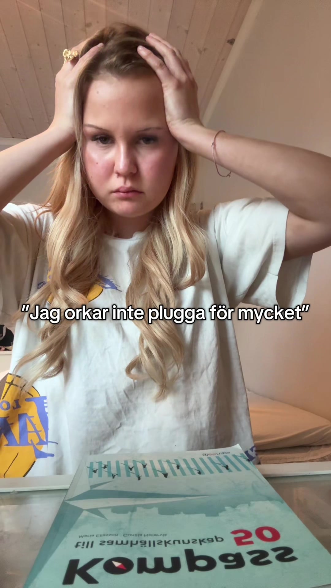 @hollyeklund1