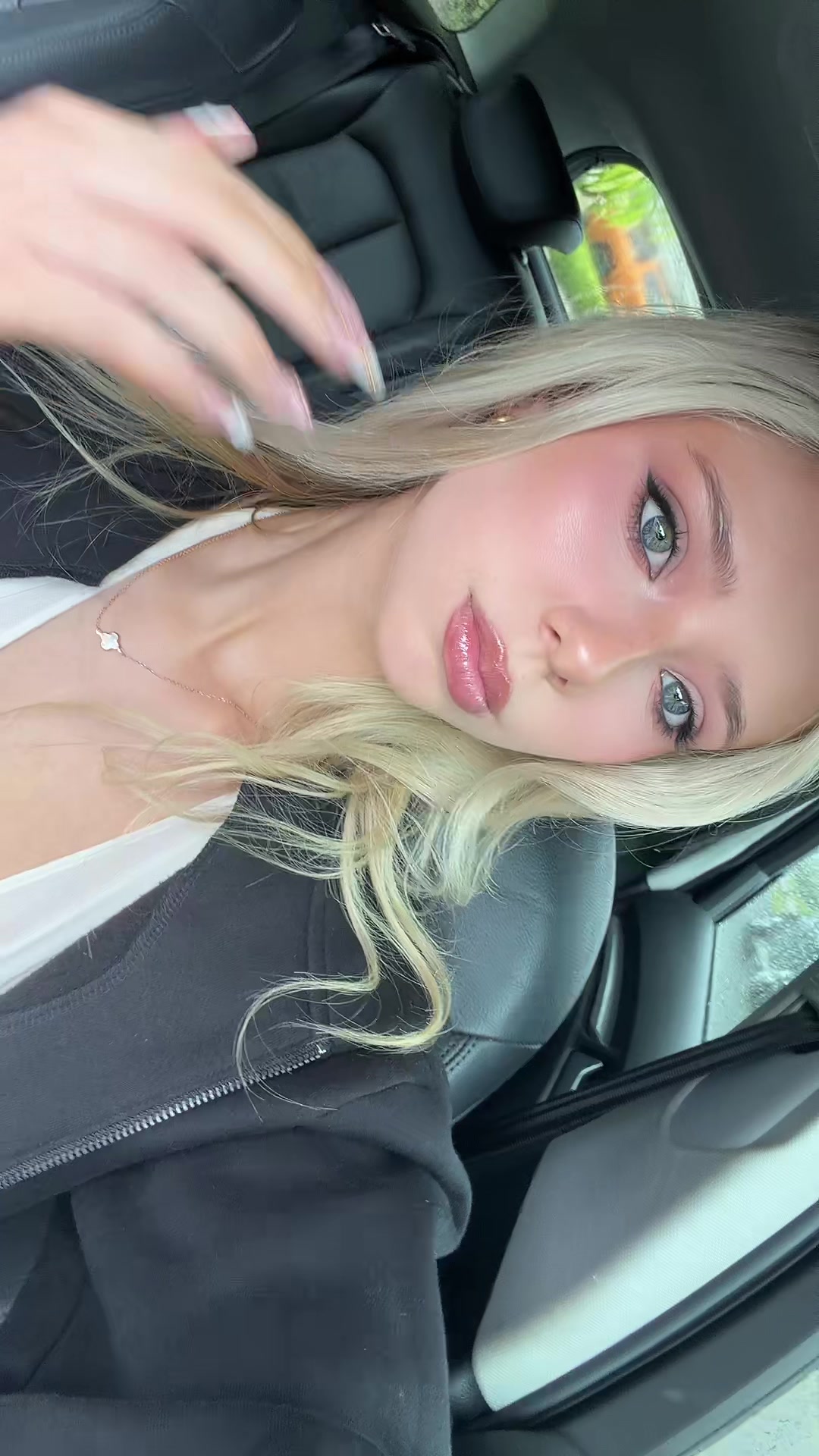 @notyallahsteph