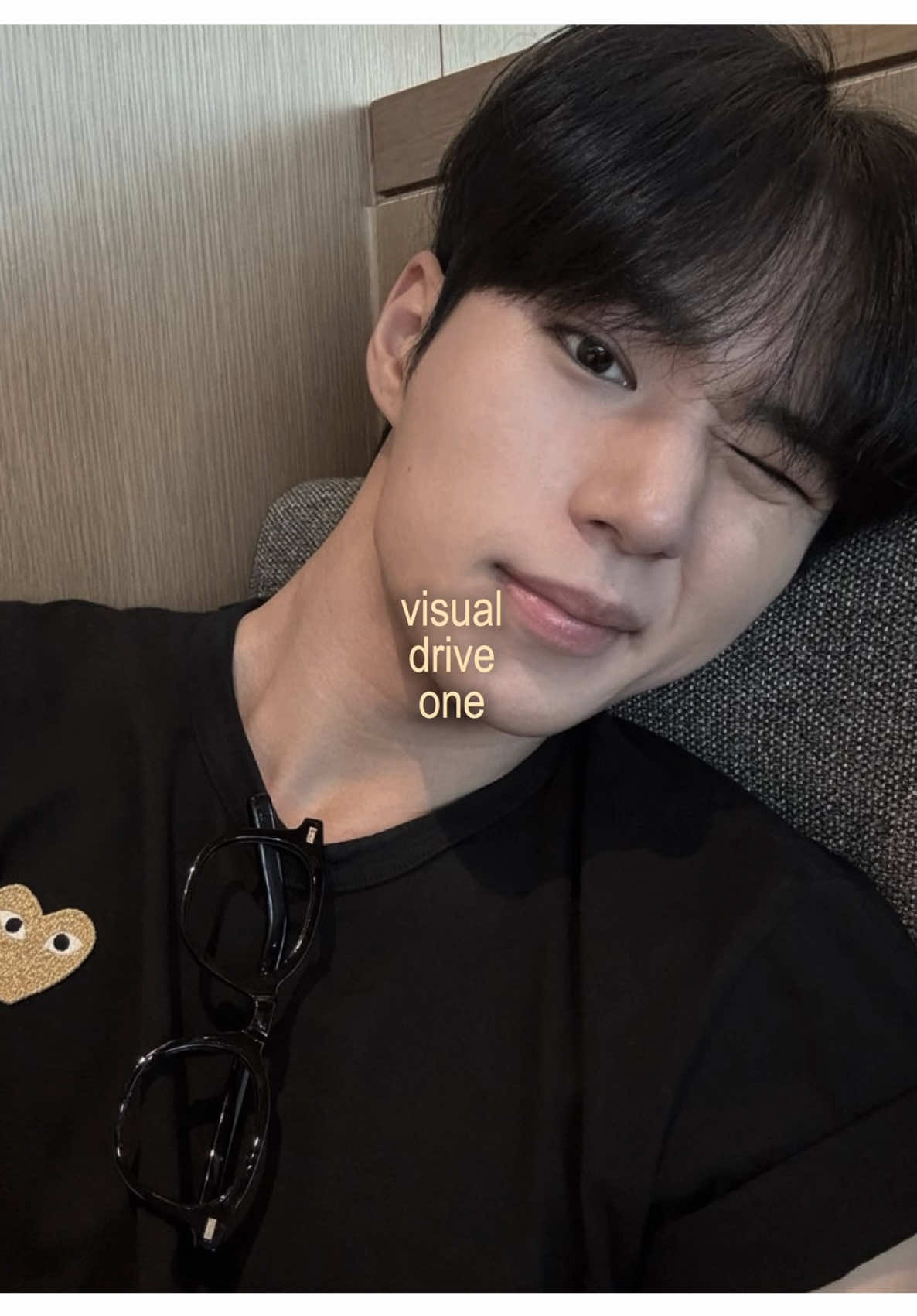 @ℰ
