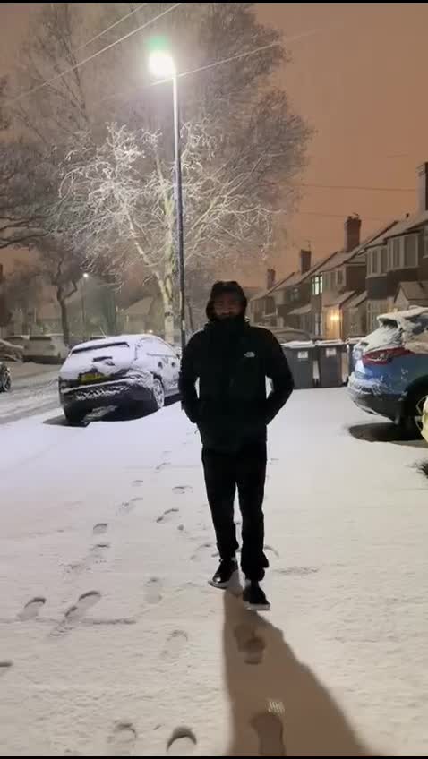 @Raja umer🇬🇧