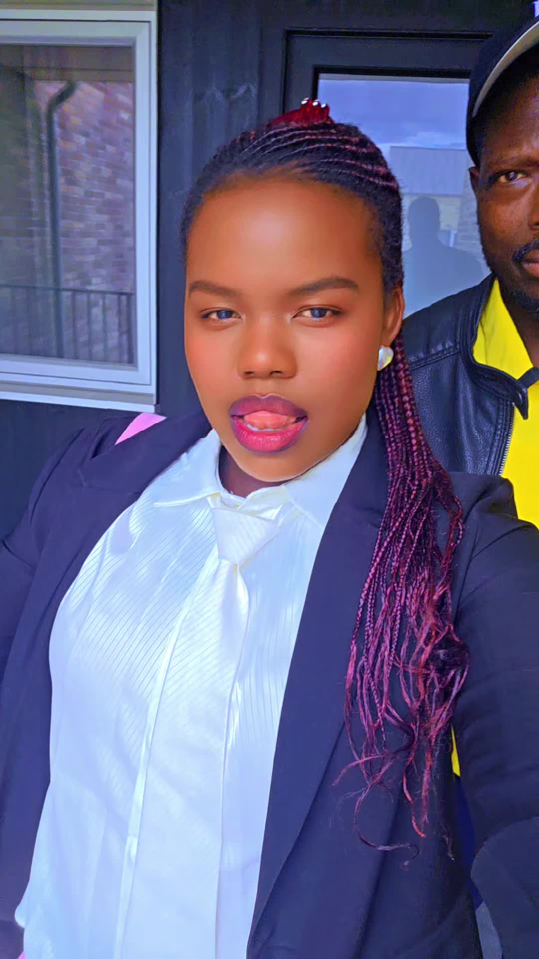 @Mind ur business and focus🥂