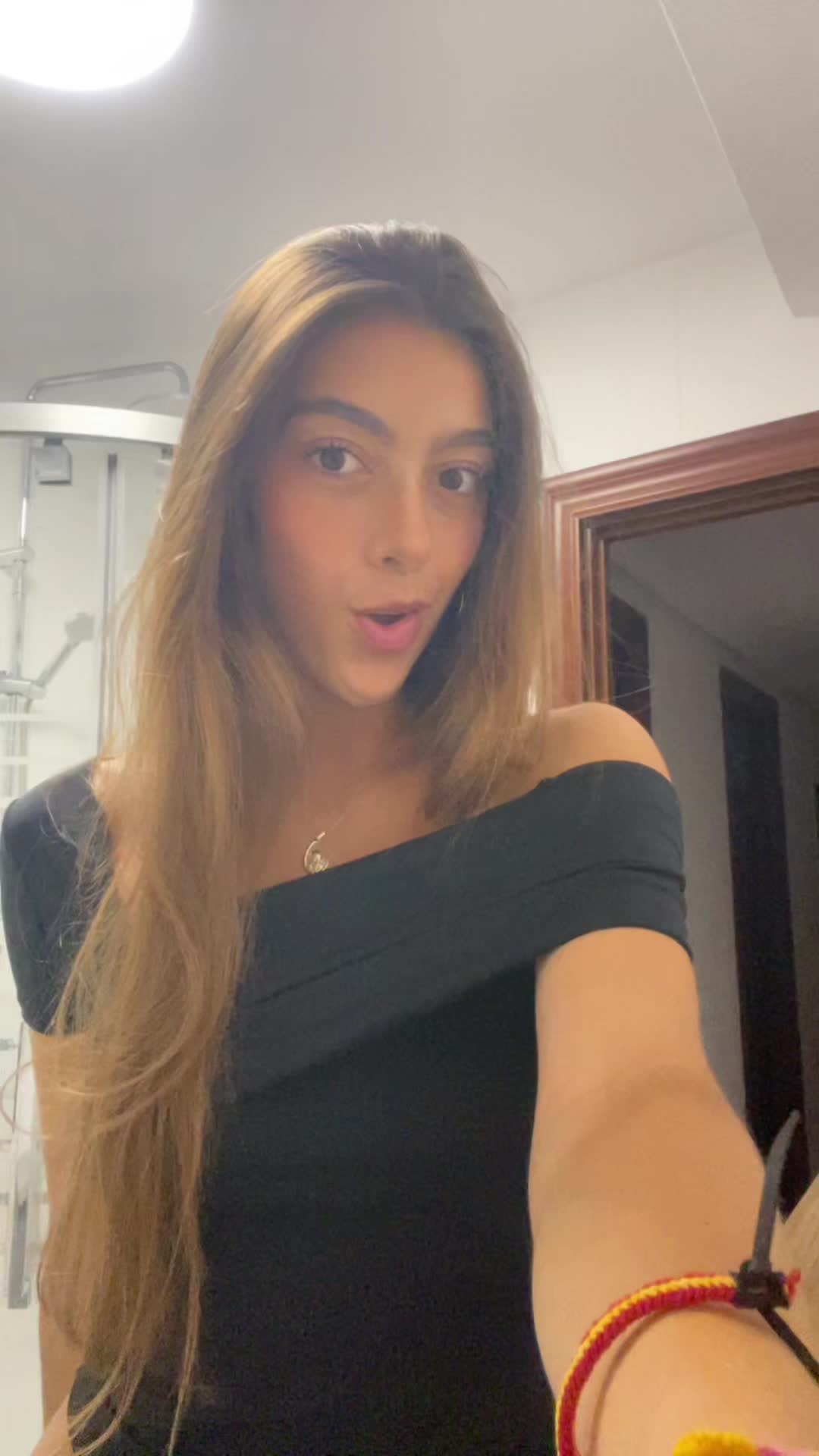 @canndela__
