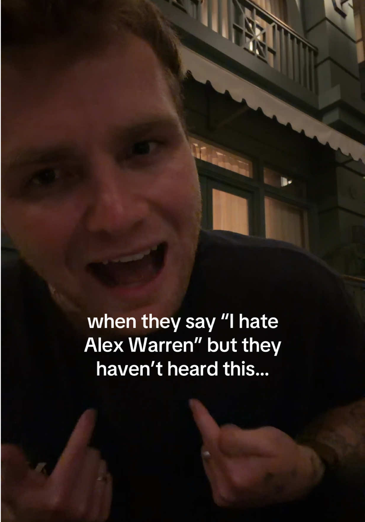 @Alex Warren