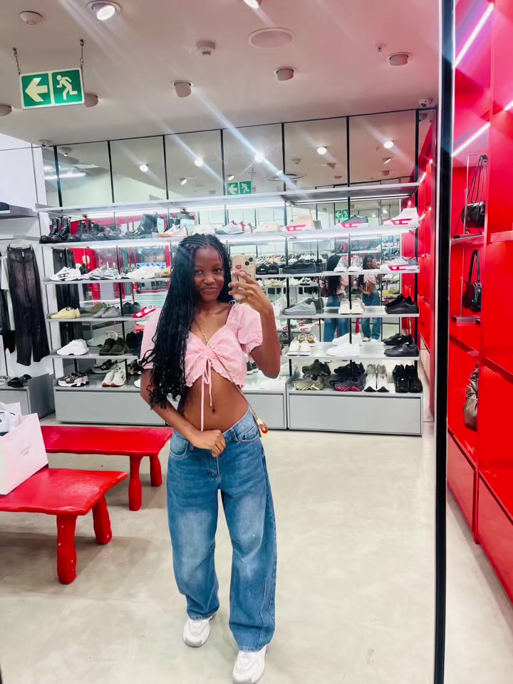 @Monalisa_mukwevho