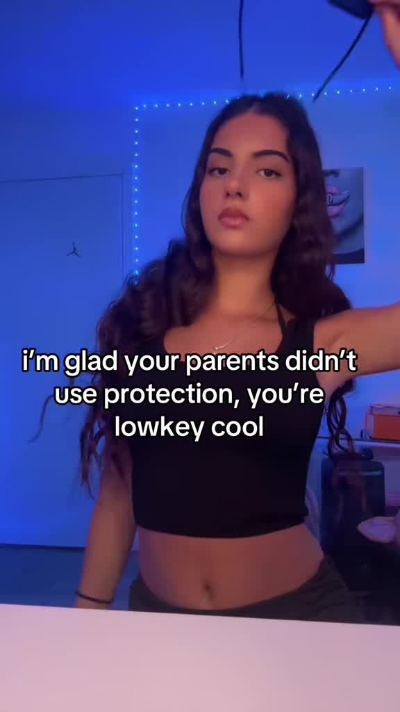 @👠