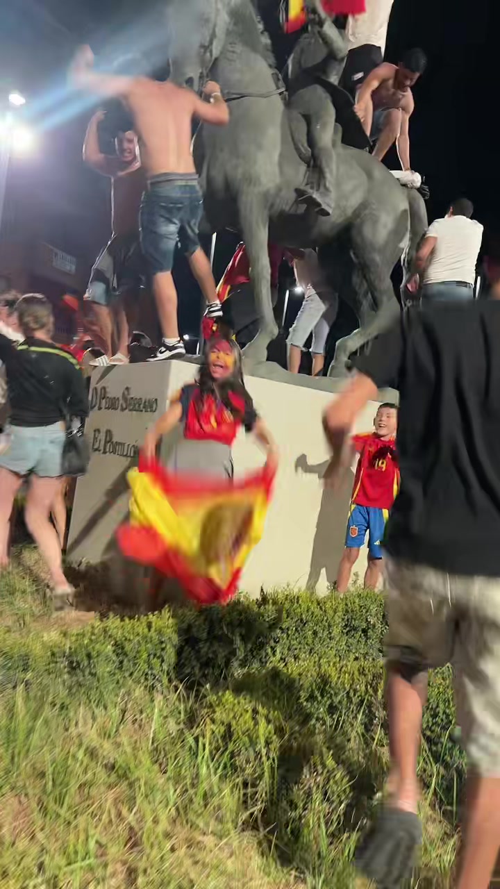 @Ahinoa