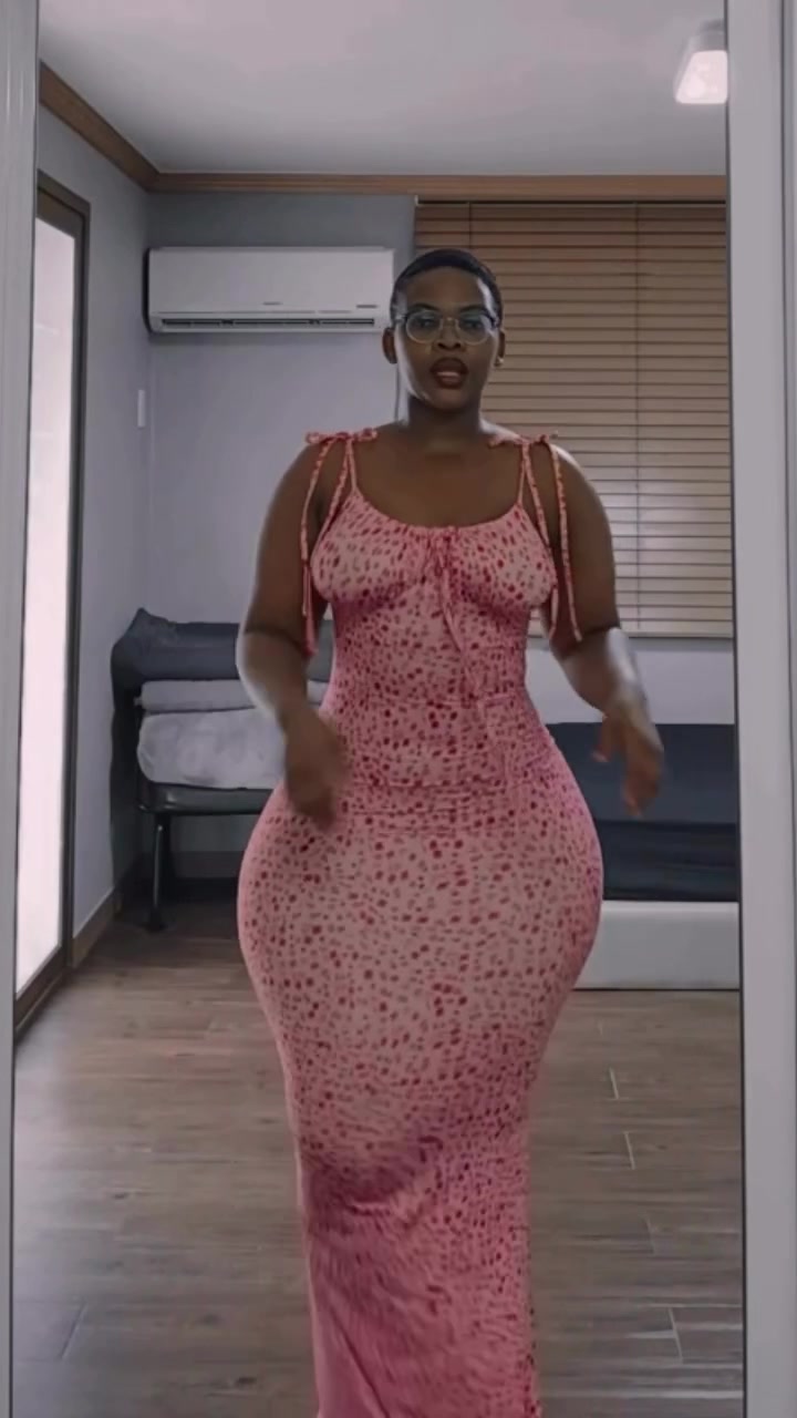 @Tessa T🍫🫦