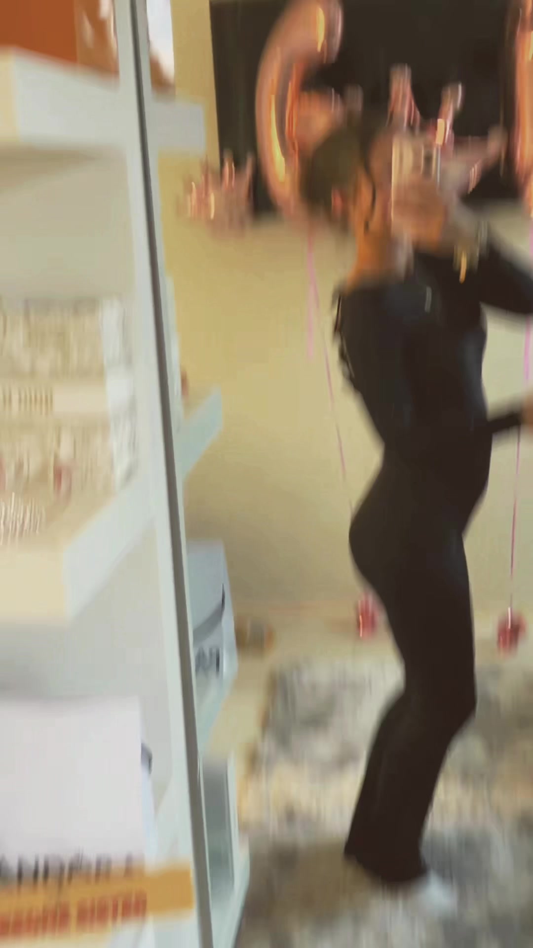 @nícole