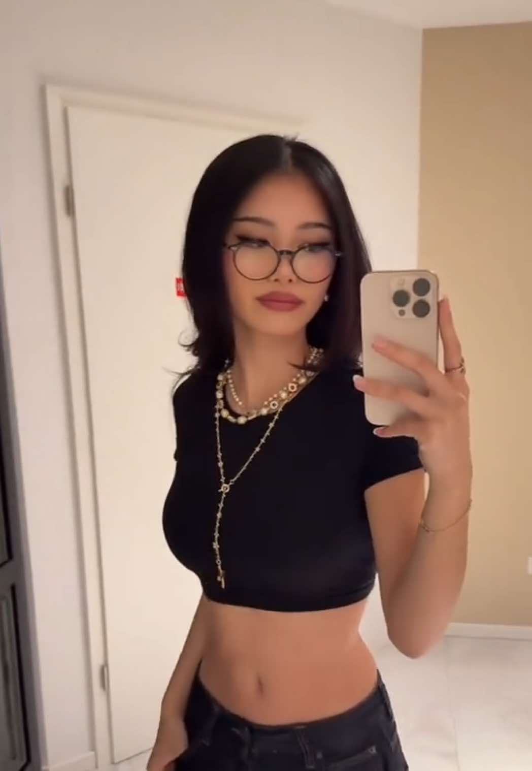 @♱