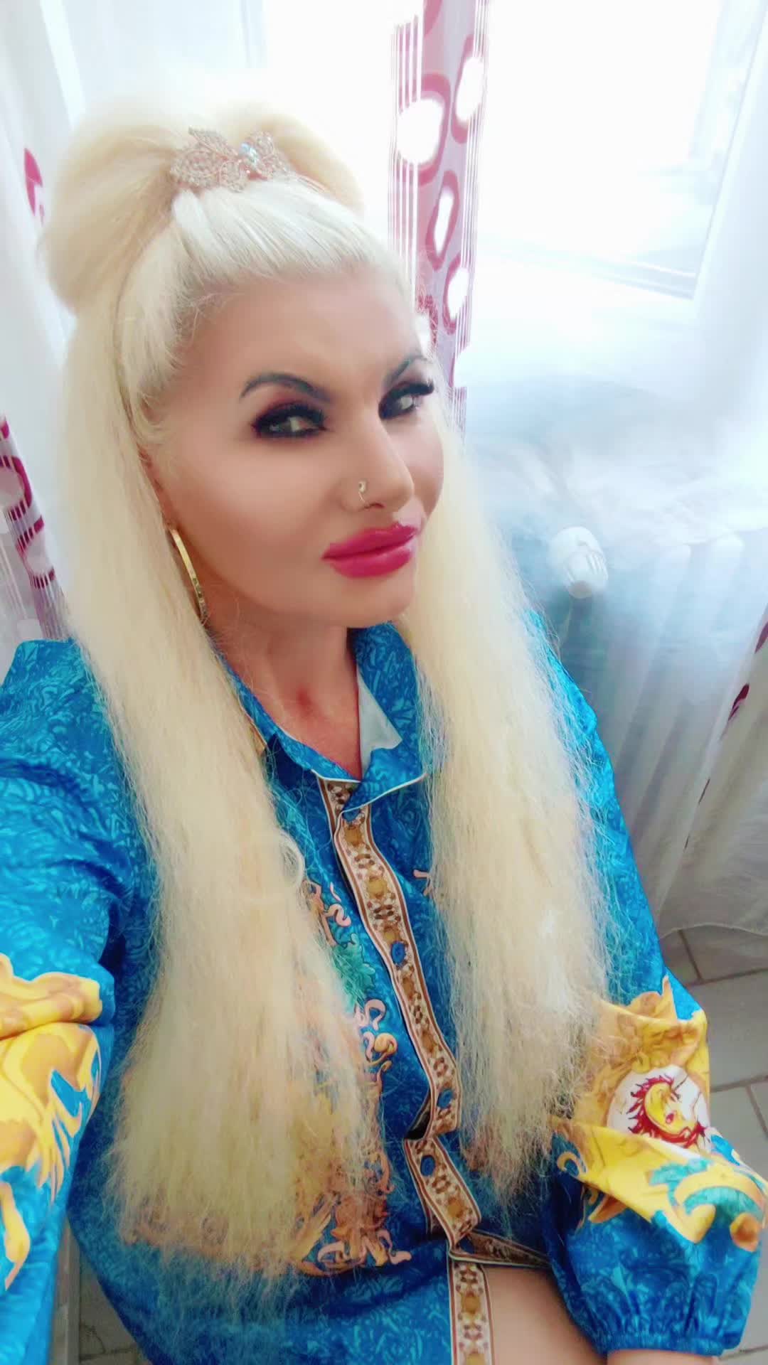 @☘️VĂDUVA VESELĂ ☘️