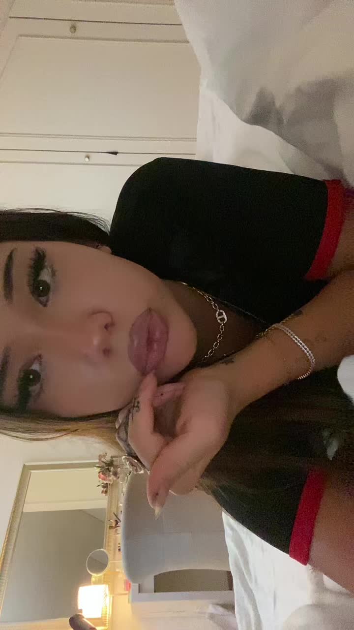 @Elissa 🪽