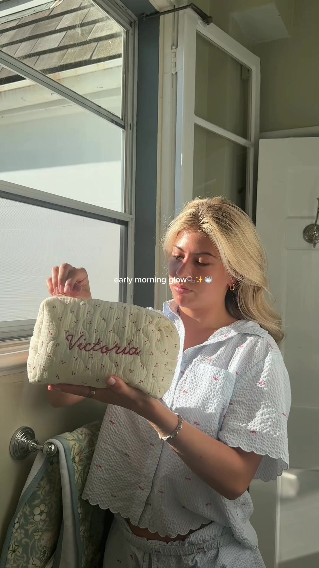 @victoriaurso