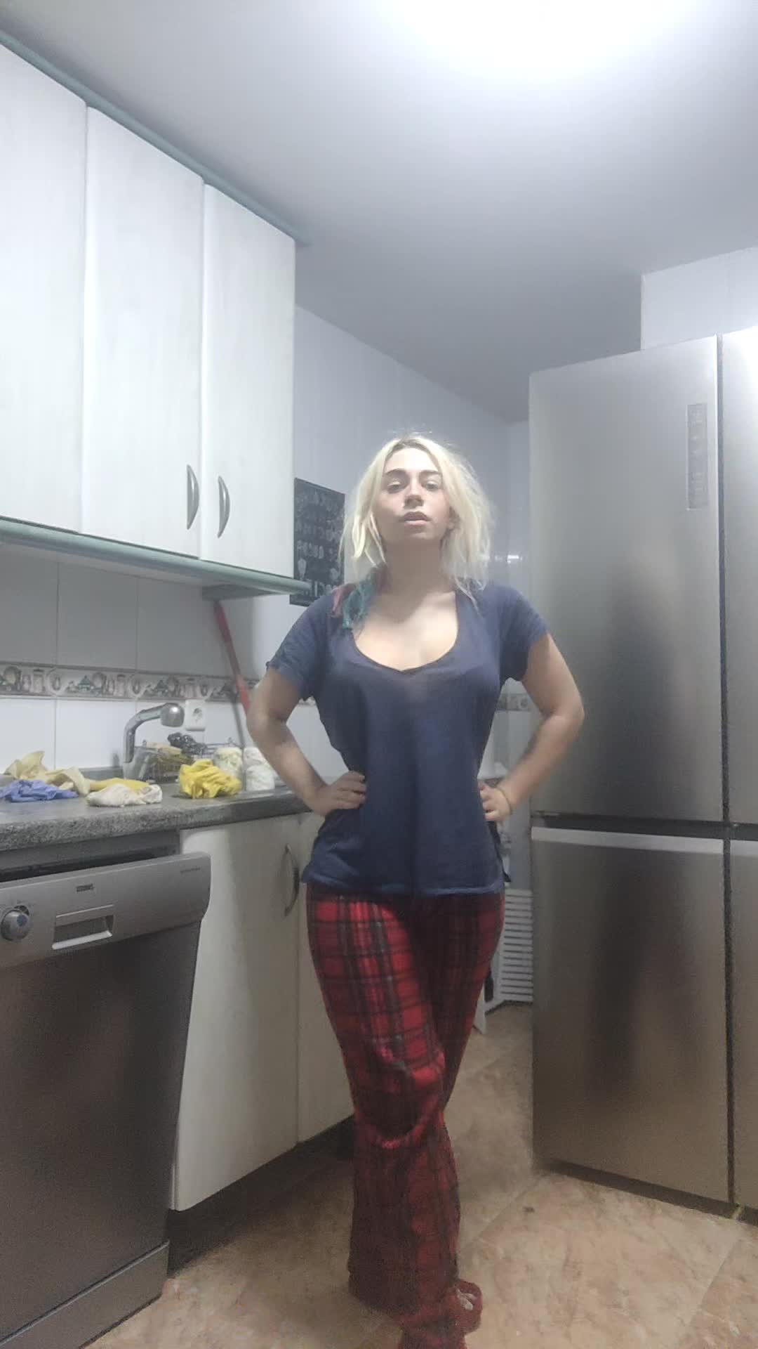 @LuciaMadreDeUnCachorroLobo