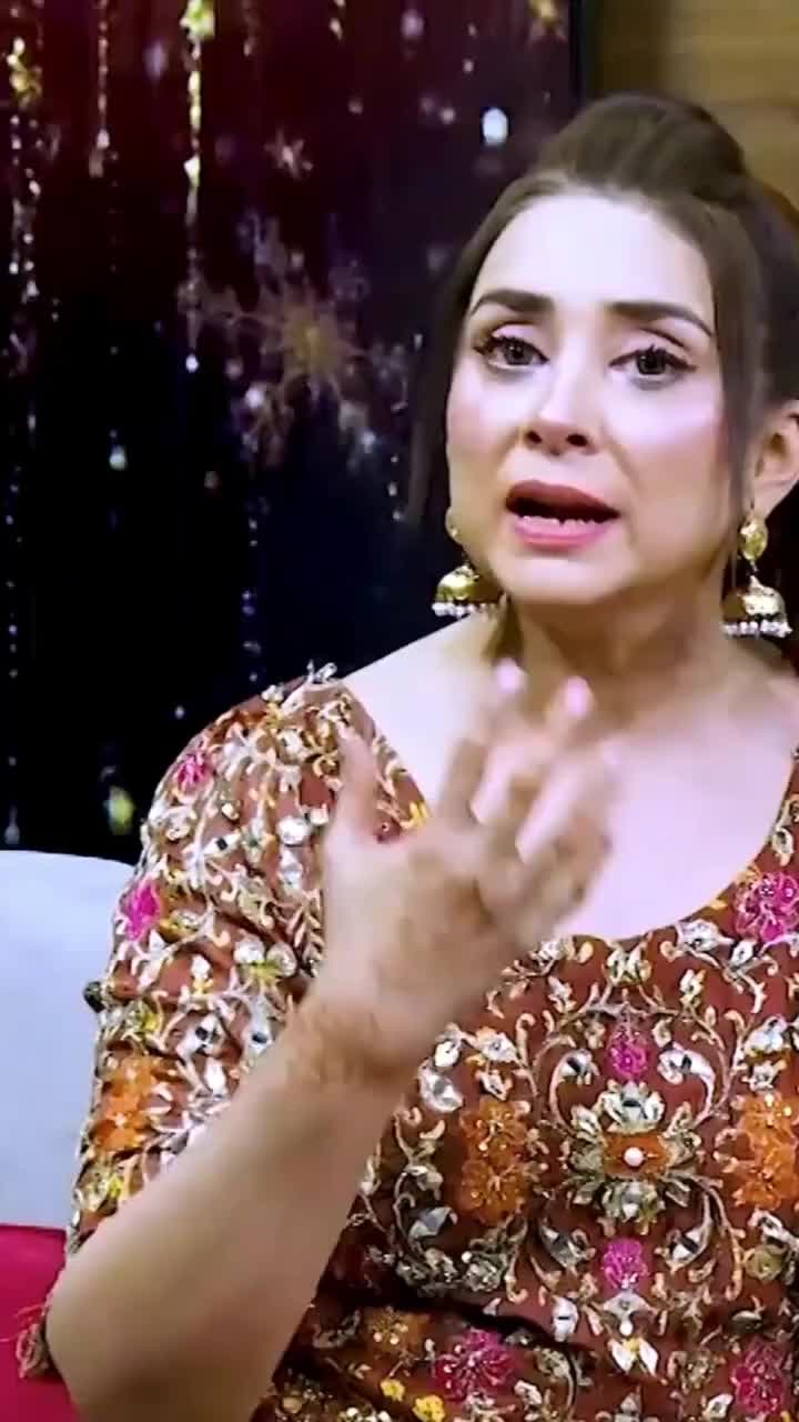 @Showbiz ki Duniya😍