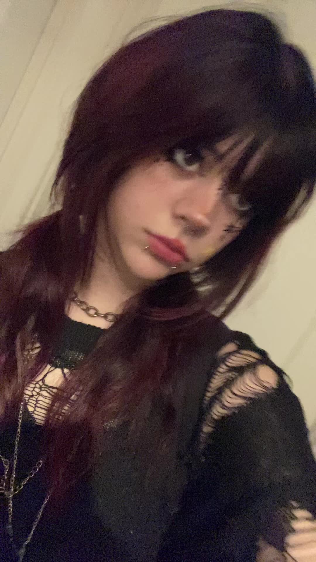 @Lilaloopsy