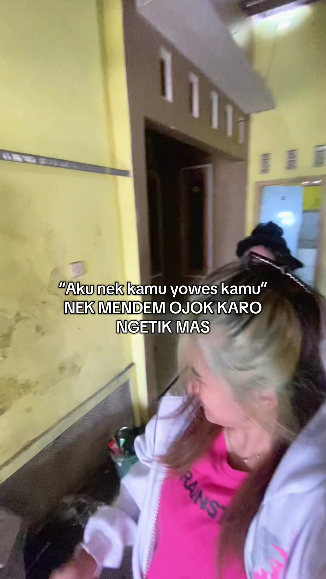@dellaadell