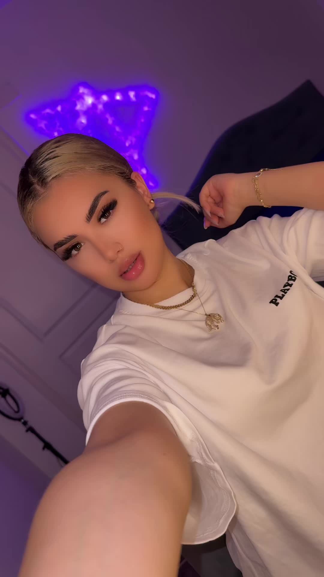 @👸🏼𝔸𝕝𝕝𝕖👸🏼
