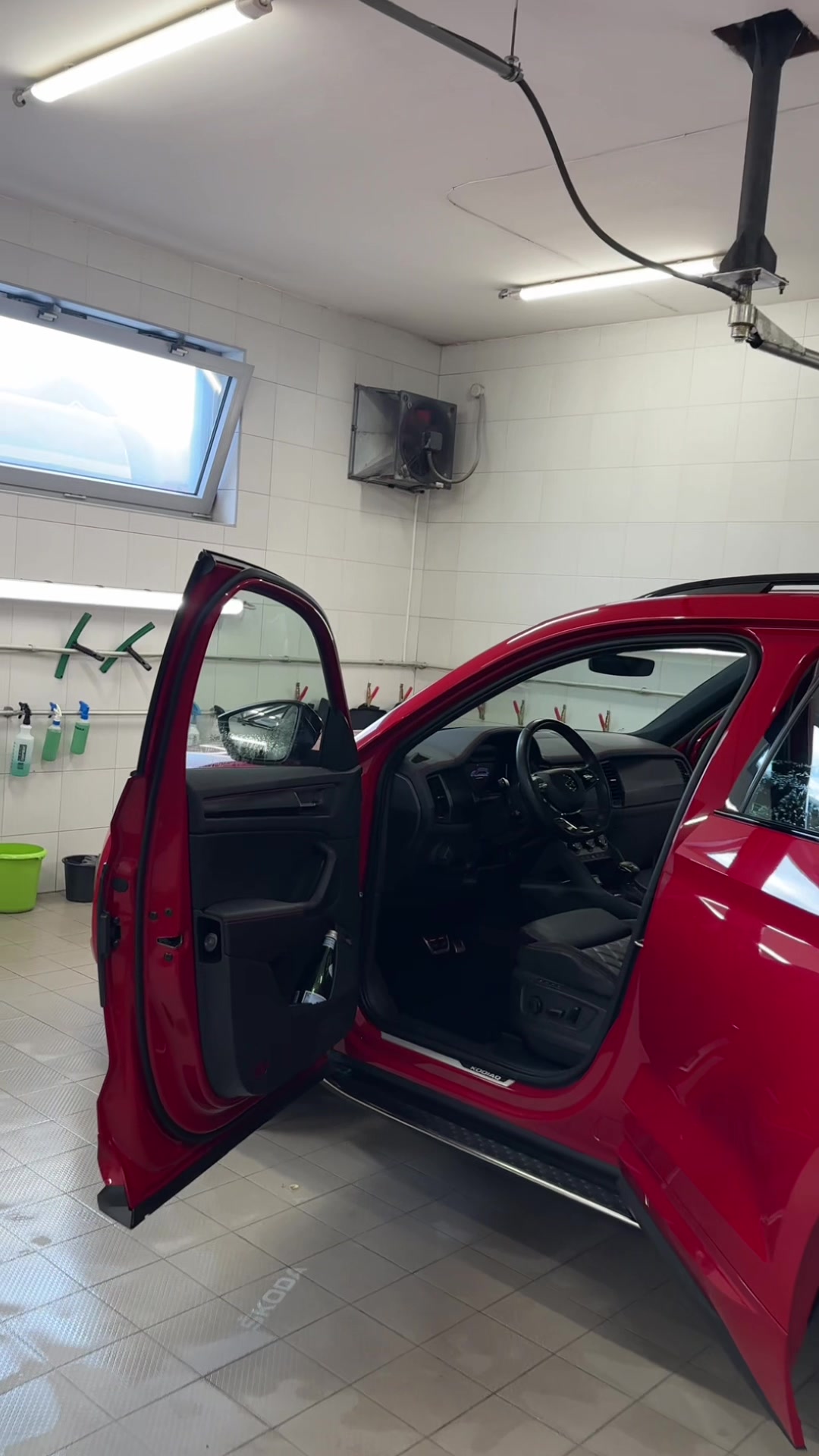 @HAND CAR WASH 100%