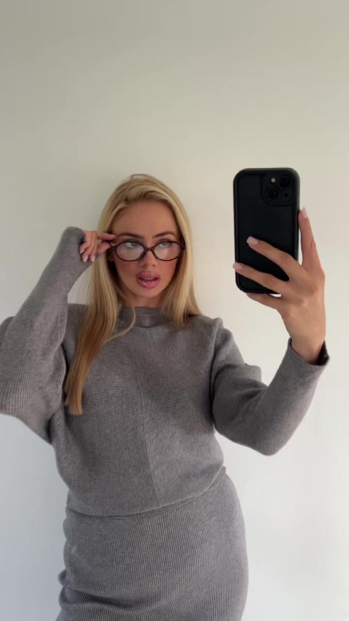 @Kekenj Melanija