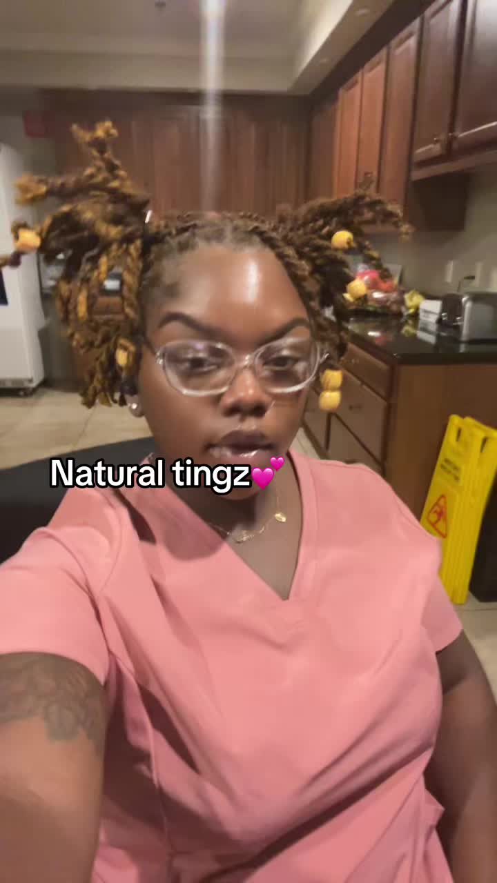 @DeReyonia <3