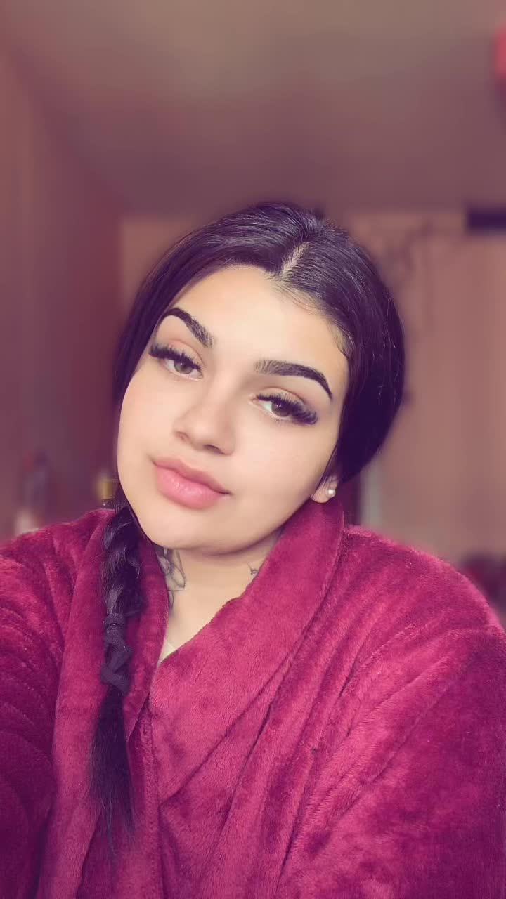 @👸🏻🖤Alessya Amira👸🏻🖤